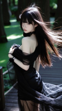 青山湖森林公园酷飒暗黑风拍照摄影 森系抹茶绿暗黑风 美女壁纸