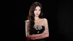 白鹿 黑色裙子 高清美女电脑桌面壁纸全屏