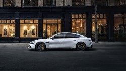 小米珍珠白汽车桌面壁纸