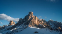 高清 风景 自然 山脉 雪 房子 风景 电脑 壁纸