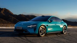 小米SU7海湾蓝汽车壁纸