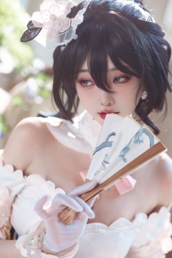 @走路摇mini 阮梅新皮肤 走路摇zly 旗袍 cosplay 网红美女