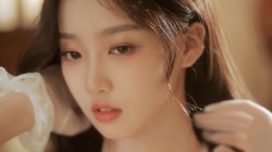 居家 白色手套 养眼 美女 壁纸