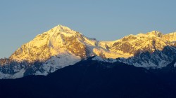 日照金山壁纸电脑桌面