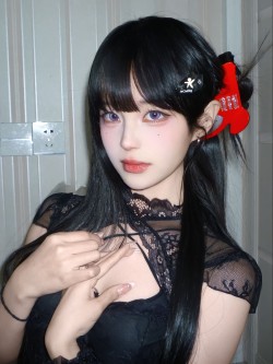 dy@一颗李建勋 姐姐 清冷感 黑长直 分享照片 inmyfeelings