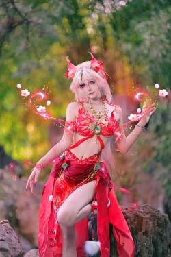 @乖乖0ⅴ0 📷@墨耀不会拍照呀 永劫无间 喜缘红线 玉玲珑cos