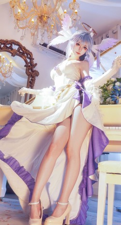 @淇淇子 请问是否承认知更鸟小姐的美貌盖世无双？崩铁 崩坏星穹铁道 cosplay