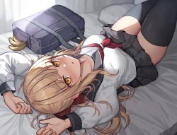 床_金发_长发_橙色眼睛_校服_裙子_角色__高筒袜