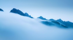 荣耀Magic Vs 山 雾 风景壁纸