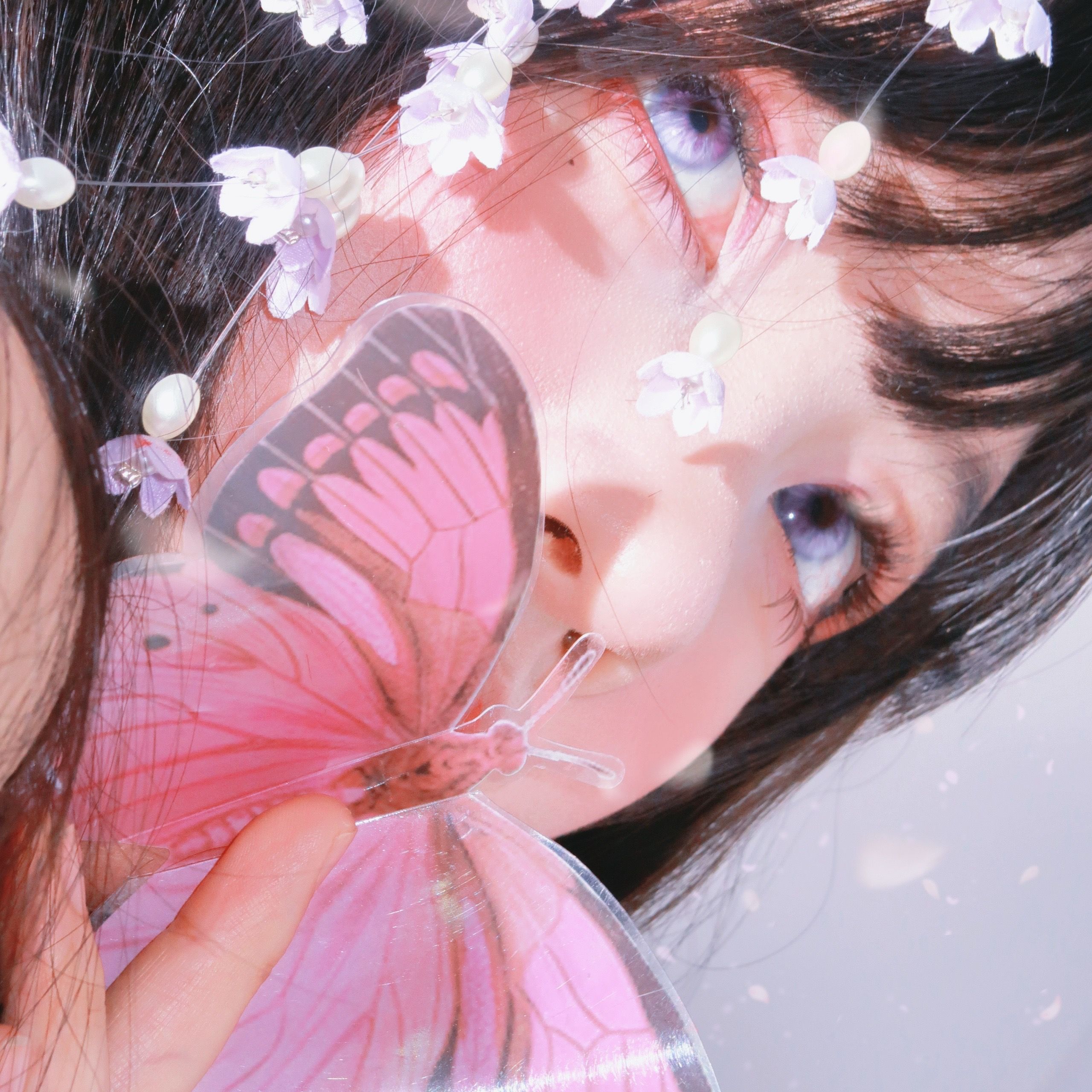 dy@奶盖哦 盼春来。#怼脸拍 #分享照片 #氛围感 #拉近镜头,第2张