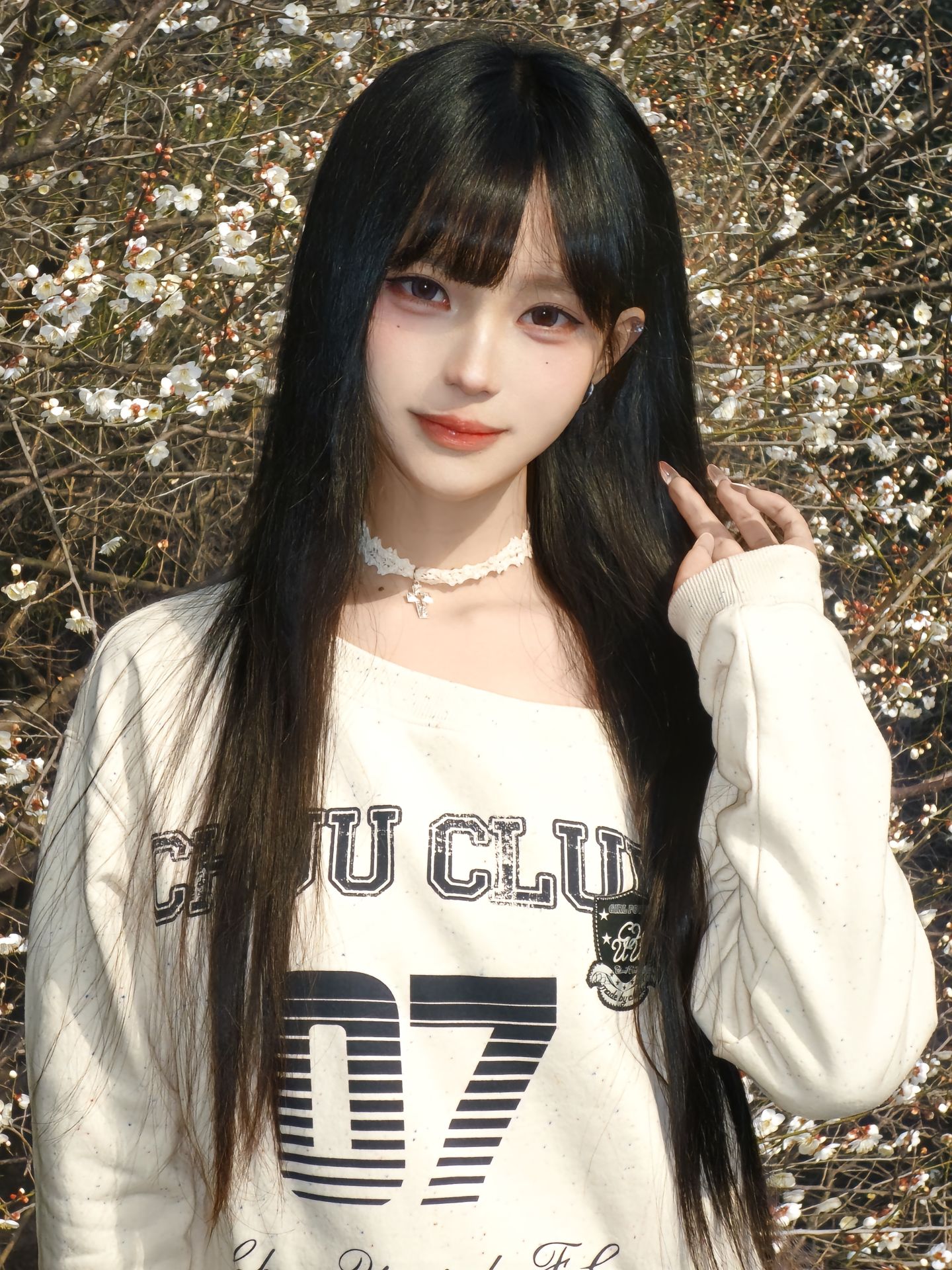 dy@一颗李建勋 你的眼里盛满细碎的月光 清冷感 黑长直 ootd穿搭 今天穿什么 chuu,第1张 dy@一颗李建勋 你的眼里盛满细碎的月光 清冷感 黑长直 ootd穿搭 今天穿什么 chuu,第1张