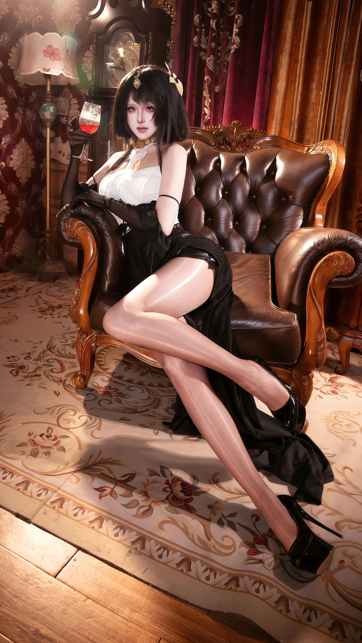 dy@月喑yīn 如约而至了呢 指挥官 cos 镇海 碧蓝航线 御姐 黑丝搭配,第3张 dy@月喑yīn 如约而至了呢 指挥官 cos 镇海 碧蓝航线 御姐 黑丝搭配,第3张