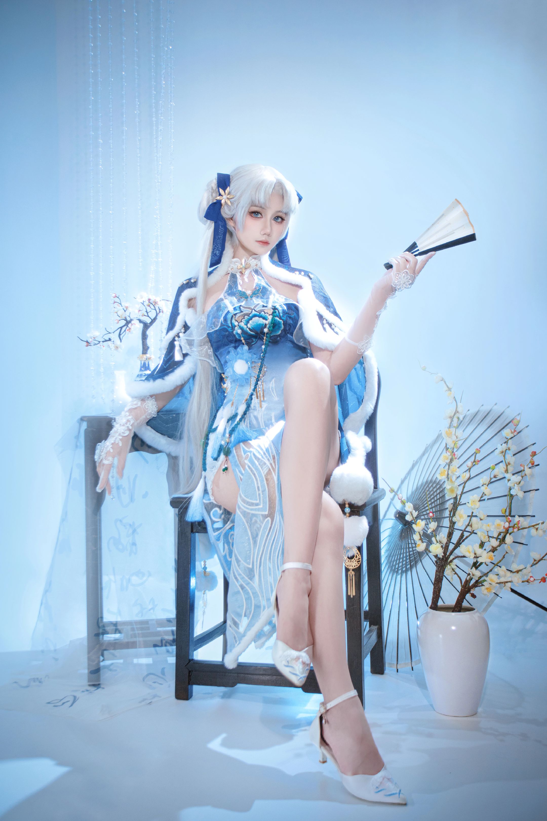 dy@柒染爱喝奶茶 无极帝国该迎来它真正的主人了 cos 永劫无间 顾清寒 藏雨阁主 旗袍,第3张