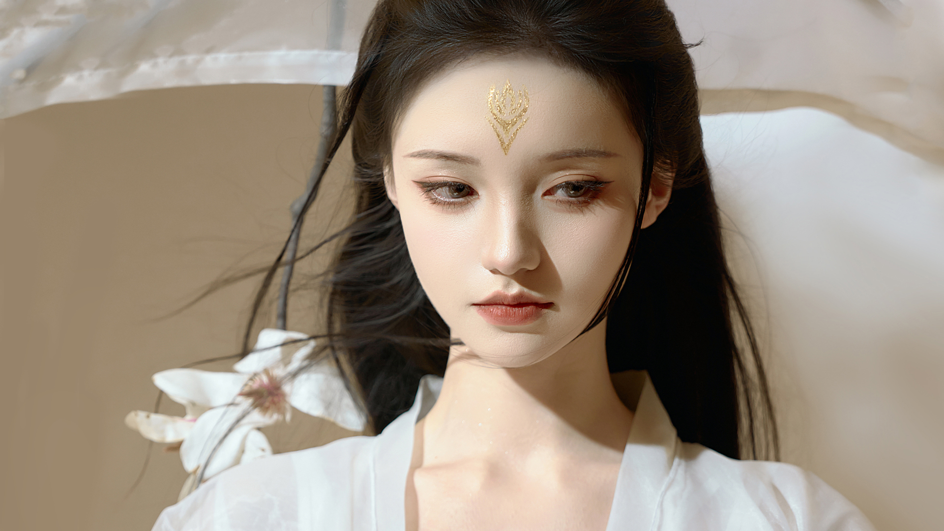 白衣古风女子高清电脑壁纸,第1张