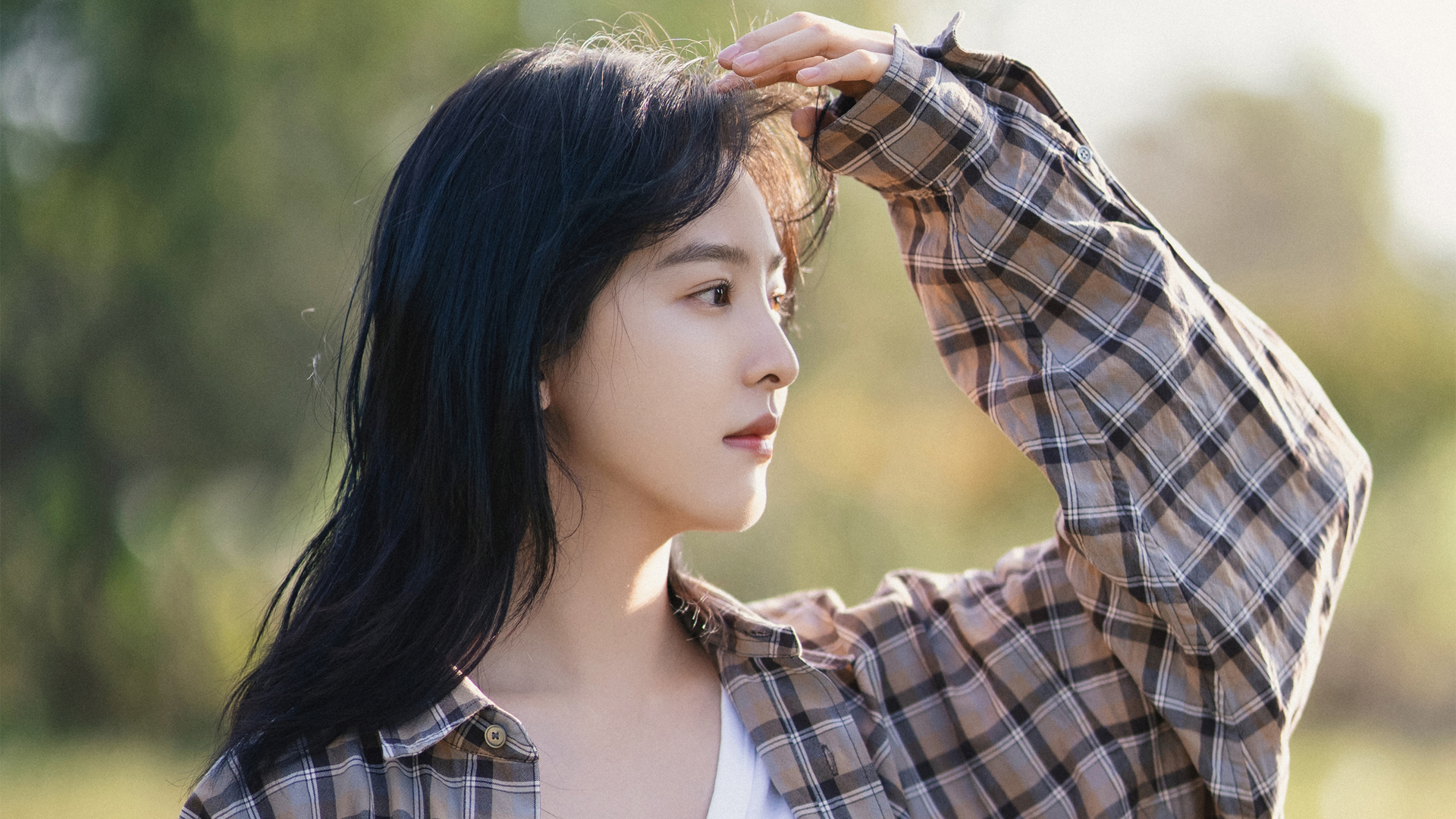 衬衫长发美女 章若楠电脑壁纸,第1张
