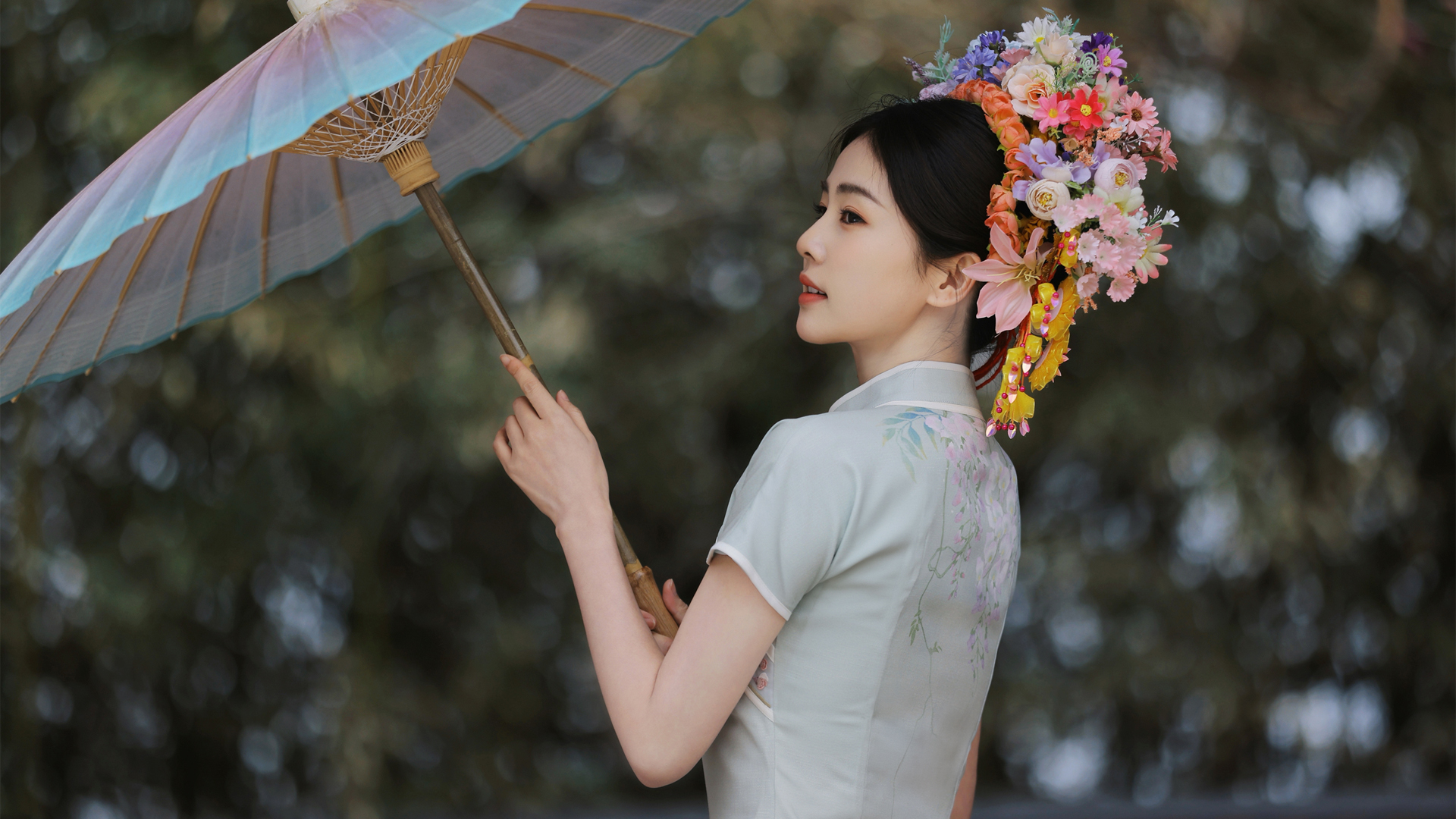 白鹿 侧脸 古风 伞 美女电脑壁纸,第1张