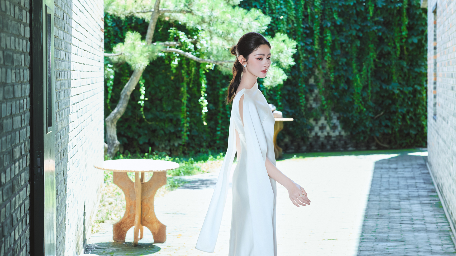 清新 白长裙美女 赵晴桌面壁纸,第2张