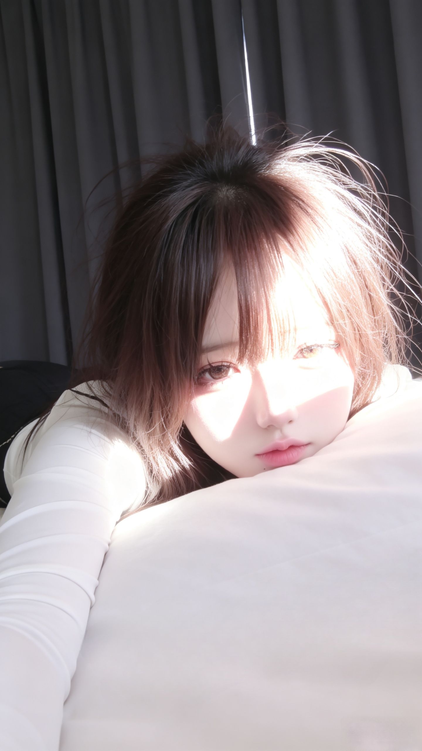 @欲酱 温柔系穿搭 光影美学 分享照片 圆脸美女,第2张 @欲酱 温柔系穿搭 光影美学 分享照片 圆脸美女,第2张